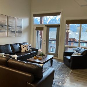 Spectacular Penthouse With Amazing Views, Indoor Pool And Hot Tub